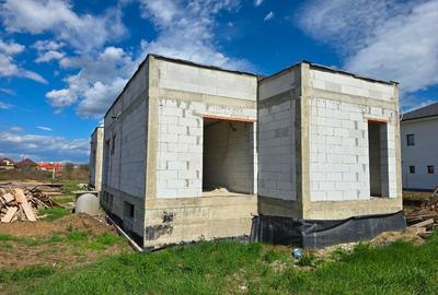 Casă individuală cu 5 camere cu Teren 547 Mp în Cetate - 2