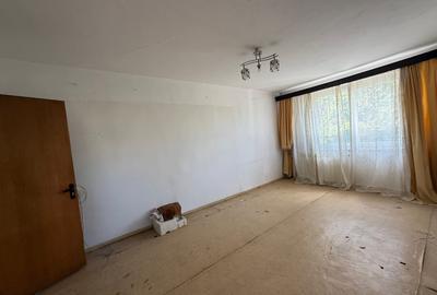 Apartament cu 3 camere semidecomandat în Gorjului - 2