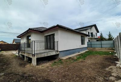 Casă individuală, 3 camere, teren propriu – disponibilă imediat - 4