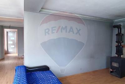 Casă individuală cu 5 camere cu Teren 966 Mp în Central - 6