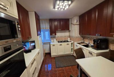 Apartament cu 4 camere decomandat în Popoveni - 7