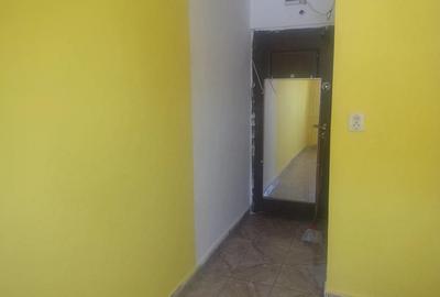 Vand Garsoniera cu baie proprie - 2