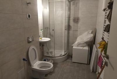 Spatiu comercial de vanzare zona Tractorul bloc nou - 6