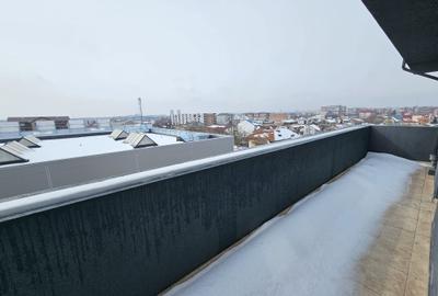 Apartament cu 3 camere semidecomandat în Central - 11