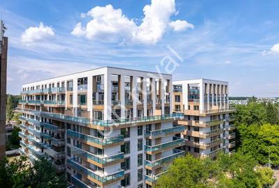 Apartament cu 3 camere decomandat în Băneasa