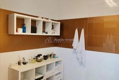 Casă cu 7 camere cu Teren 400 Mp în Central - 30