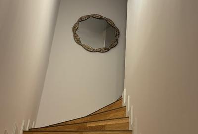 Casă cu 5 camere cu Canalizare în Central - 9