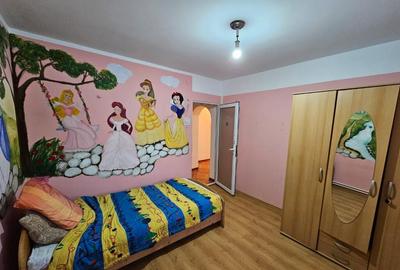 Apartament cu 4 camere in Micro 18 - 3