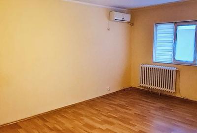 Apartament cu 3 camere decomandat în Tecuci - 4