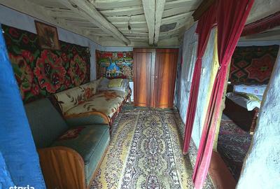 Casă cu 3 camere în Taula
