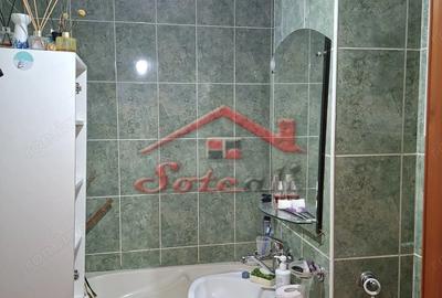 Apartament cu 3 camere decomandat în Cuza - 5