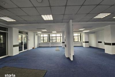 Spațiu comercial, de 160 mp, în Central - 8