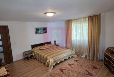 Casă cu 7 camere în Central
