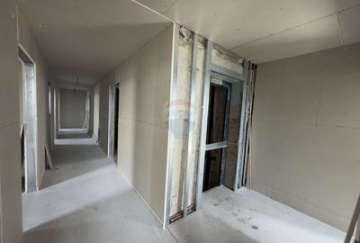 Hotel/Pensiune, de 1,700 mp, în Exterior Est - 7