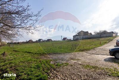 Teren de 814 mp, în Dârste - 5
