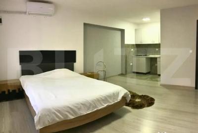 Casă cu 7 camere cu Teren 400 Mp în Central - 4