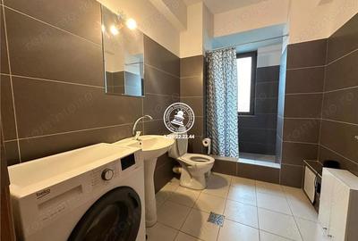 Apartament cu 2 camere decomandat în Baza 3 - 5
