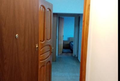 Tineretului,Metrou,bl.2000,et.3/8,decomandat, Amenajat,mobilat utilat complet - 3