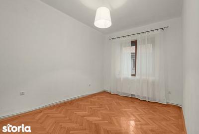 Apartament cu 3 camere decomandat în Primăverii - 14