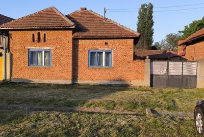 Casă cu 3 camere cu Teren 1076 Mp în Șibot - 5