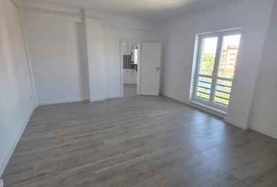 Apartament cu 2 camere decomandat în Baza 3 - 2