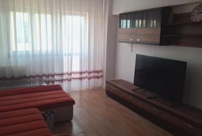 Apartament cu 3 camere semidecomandat, mobilat în Câmpia Libertății