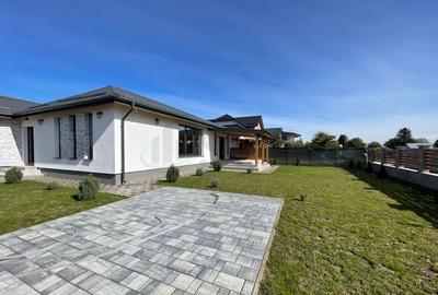 Casa 500mp curte Crevedia la cheie Casa 500mp curte Crevedia la cheie - 2