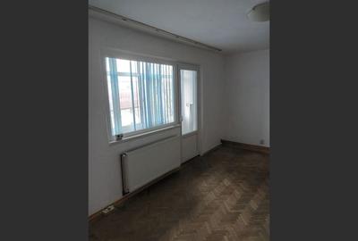 Apartament 3 camere Vest - 2