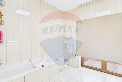 Casă individuală cu 8 camere cu Piscina în Matei Voievod - 18