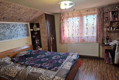 Casă cu 4 camere cu Teren 499 Mp în Central