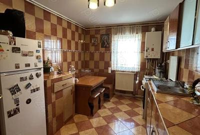 Apartament cu 4 camere decomandat în Central - 14