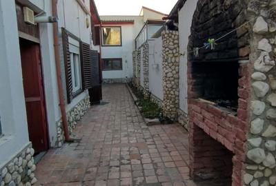 Casă individuală cu 4 camere cu Canalizare în Tomis II - 2