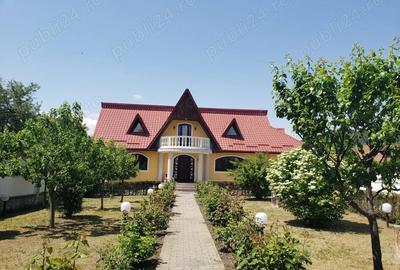 Vila de vanzare in Targu Ocna - 1