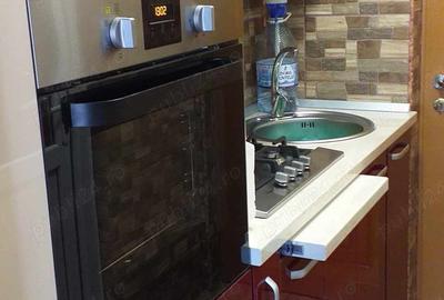 Vand camera camin cu tot cu mobila va rog ma suna?i pe whaysapp la nr - 5