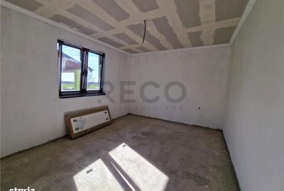 Casă cu 3 camere cu Teren 350 Mp în Borș - 11