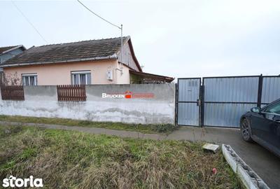 Casă cu 2 camere cu Teren 1173 Mp în Sălard - 2