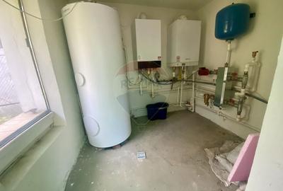 Casă cu 8 camere cu Teren 485 Mp în Central - 51