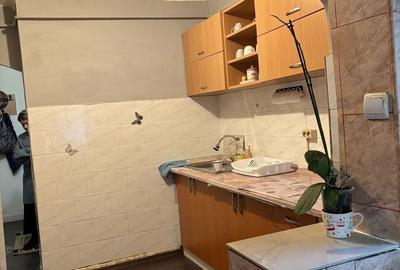 Apartament cu 2 camere decomandat în 1 Mai - 9