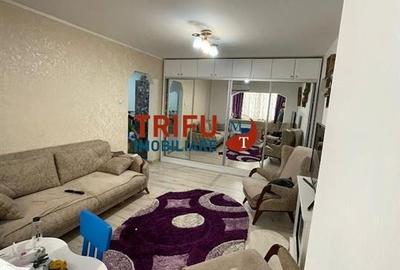 Apartament 3 camere semidecomandat de vanzare etaj intermediar zona Closca - 2