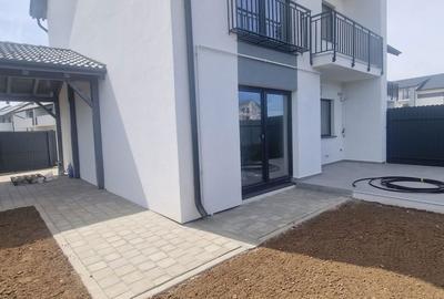 Casă cu 4 camere cu Canalizare în Șelimbăr