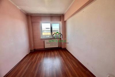 Apartament cu 3 camere semidecomandat în Cartierul Nord - 4