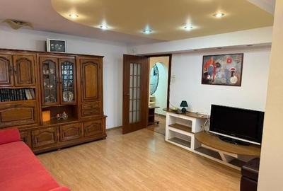 Apartament cu 3 camere, mobilat în Drumul Sării