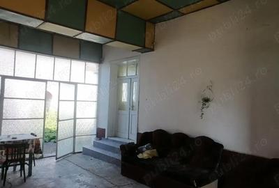 Casă cu 4 camere în Central - 7