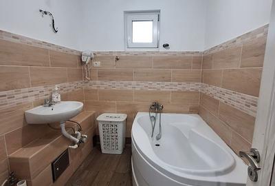 Apartament cu 4 camere decomandat în Central - 2