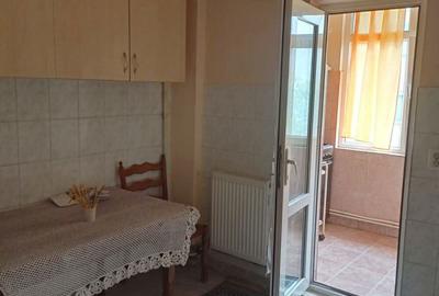 Inchiriez apartament - 4