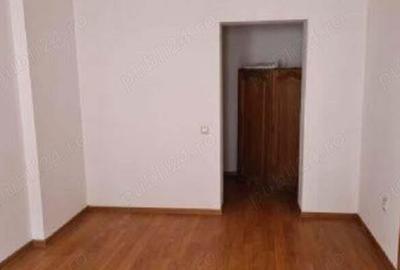 Casă cu 6 camere în Pucioasa - 11