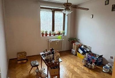 Apartament cu 3 camere semidecomandat, mobilat în Ștefan cel Mare - 1