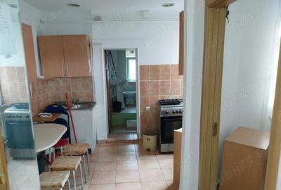 Apartament cu 2 camere decomandat, mobilat în Universitate - 4
