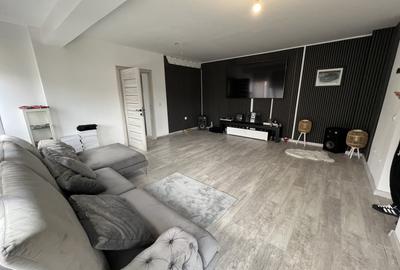 Casă individuală cu 3 camere cu Canalizare în Florești - 1