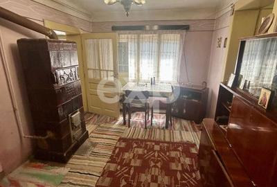 Casă cu 7 camere cu Teren 1141 Mp în Hoghiz - 9